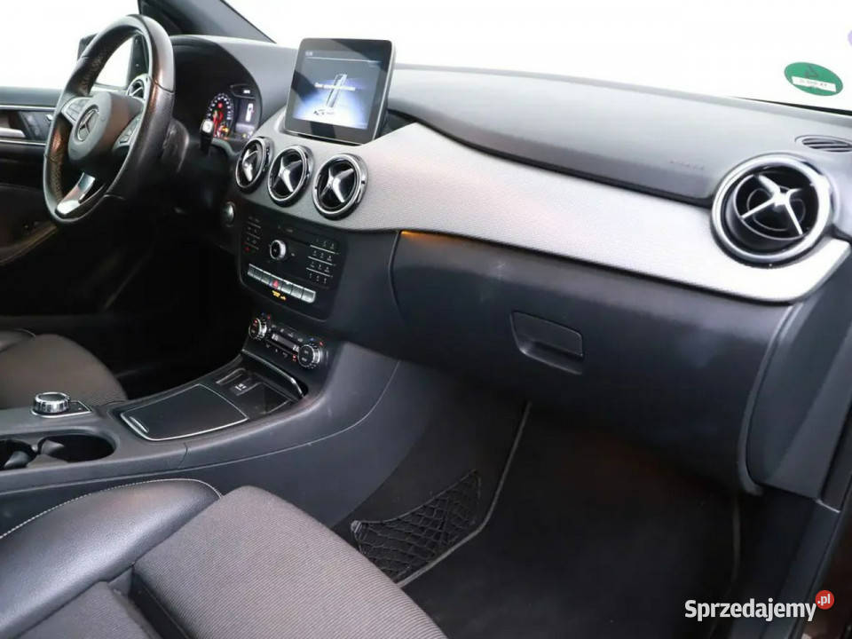 Mercedes B 250 20 turbo 211 Automat Full LED elektryczne lusterka Lipówki sprzedam