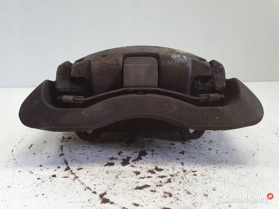 Volvo XC90 I PRZEDNI ZACISK HAMULCOWY Prawy Chełm