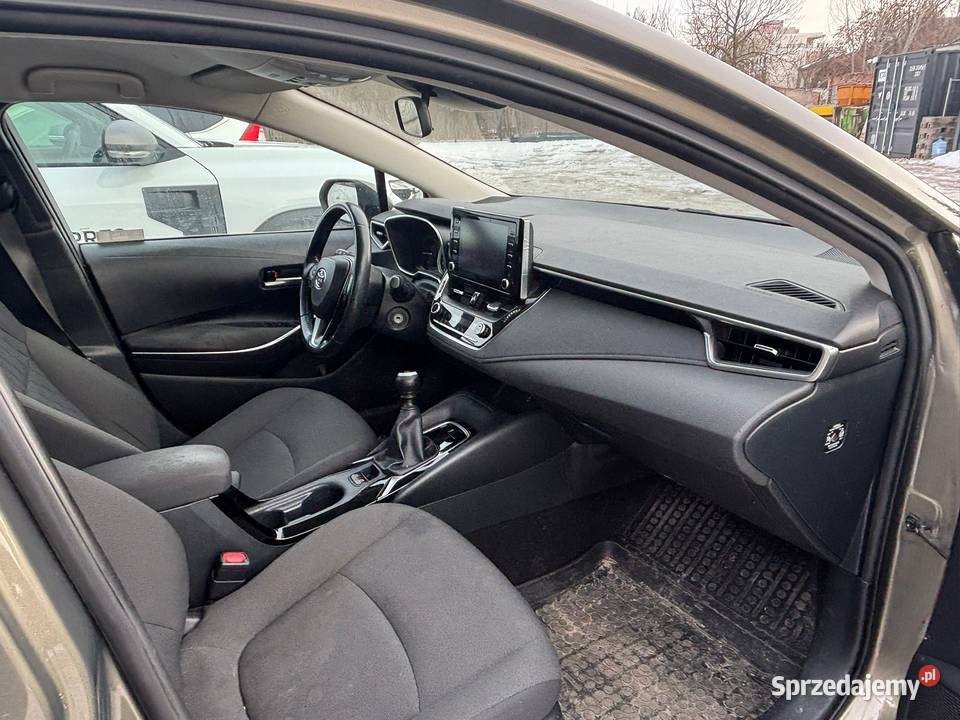 Toyota Corolla 15 pierwszy właściciel Rok produkcji 2021 Warszawa sprzedam