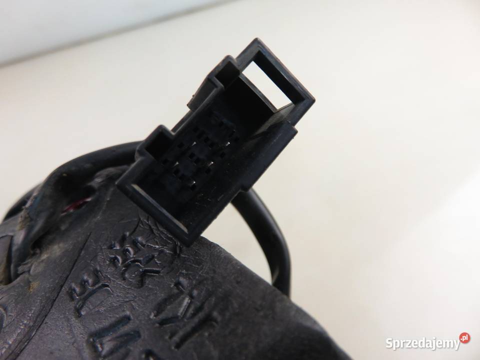 LUSTERKO PRAWE SKODA FABIA II 9910