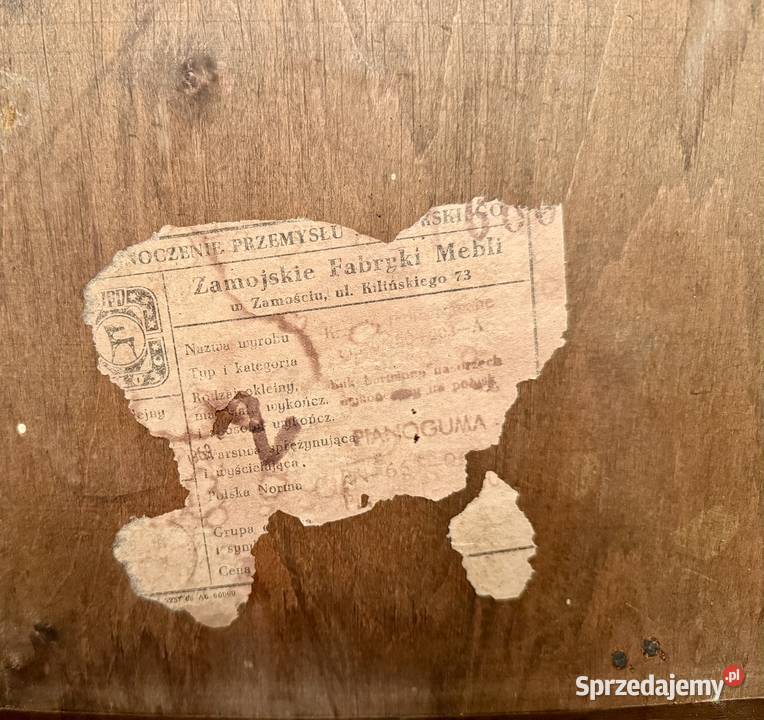 Meble PRL, Zamojskie, stół, krzesła, kanapa, meblościanka, łóżko