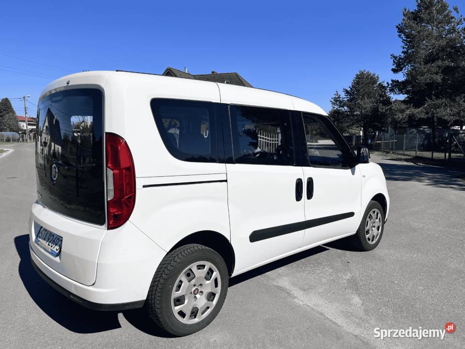 Fiat Doblo II 14 120 LPG ekonomiczny pierwszy Rok produkcji 2019 Motoryzacja Gliwice