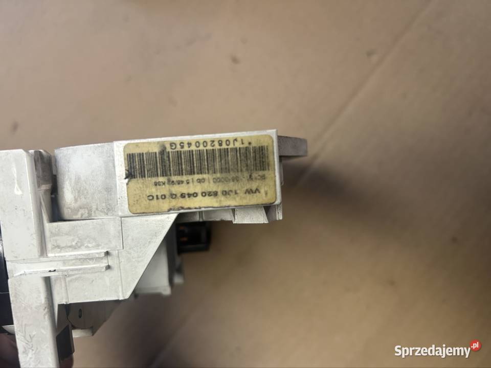 Panel nawiewu klimatyzacji Passat b5 1j0820045g osobowe