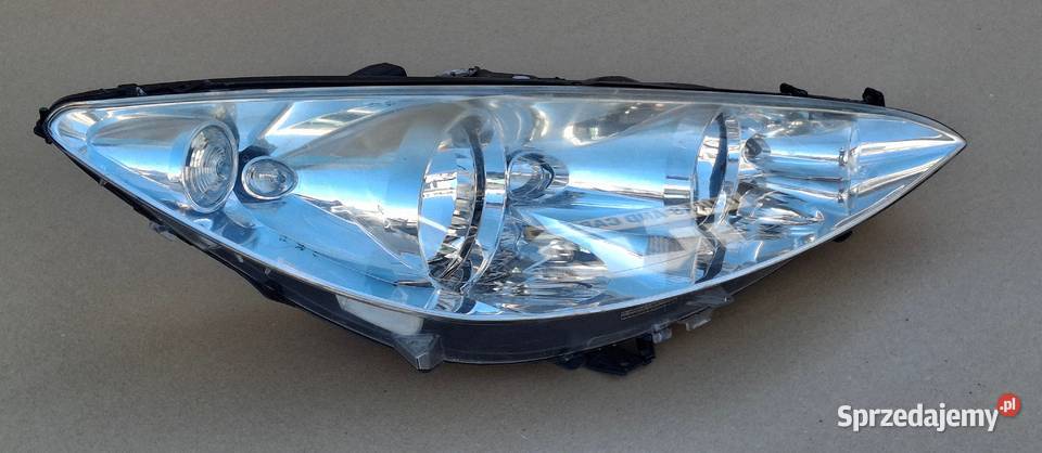 PEUGEOT 308 0711 REFLEKTOR PRAWY LAMPA PRAWA Bieleń sprzedam
