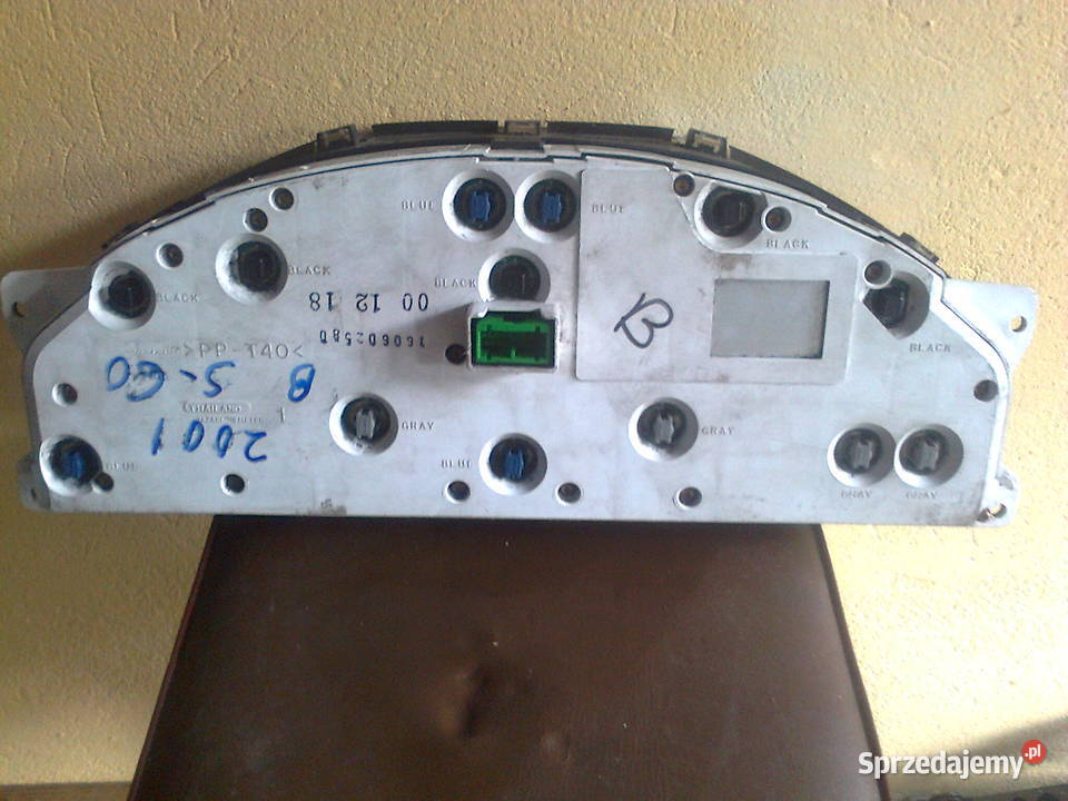 Zegary Licznik Volvo S60 benzyna 2001