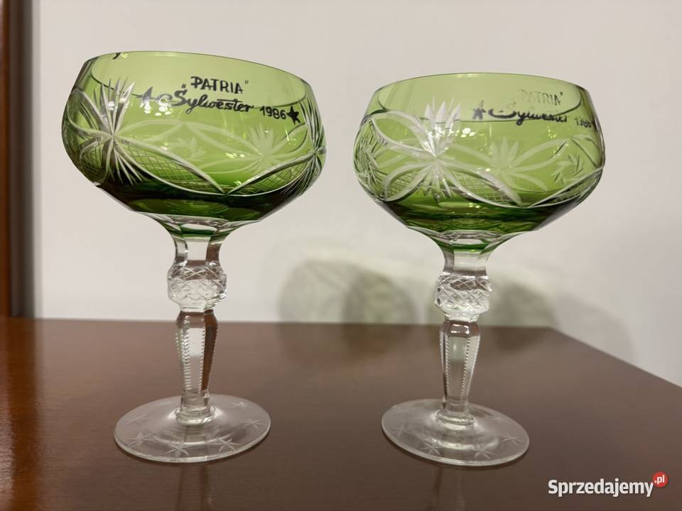 Kieliszki kryształowe zielone 2 sztuki z czasów zielony Kieliszki i pucharki śląskie