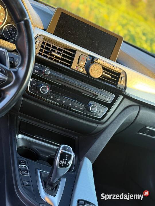 Salon Polska BMW Serii 4 F32 w wersji 428i z Tarnów