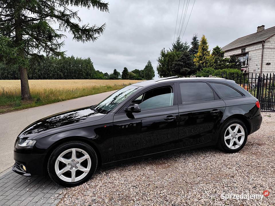 AUDI A4 B8 140 PANORAMA Black Edition Strzegowo