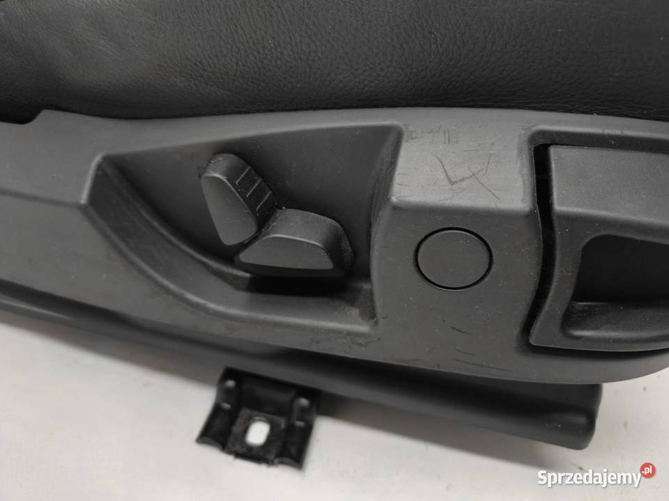 FOTEL PRAWY PRZÓD SKÓRA GRZANY BMW E61