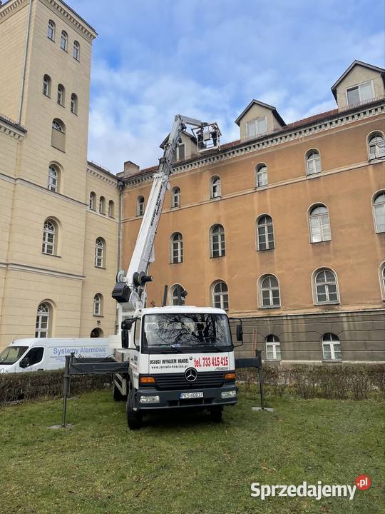 Żuraw Ciesielski dźwig dekarski Bcker AK 322000 Kiełczewo sprzedam