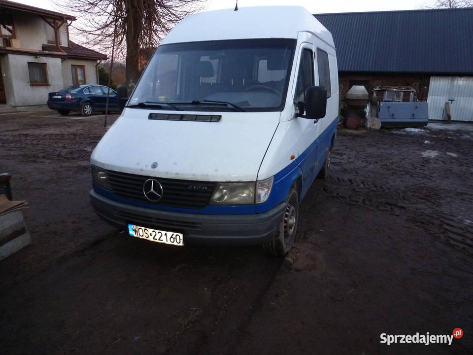 Mercedes sprinter 212d Różan