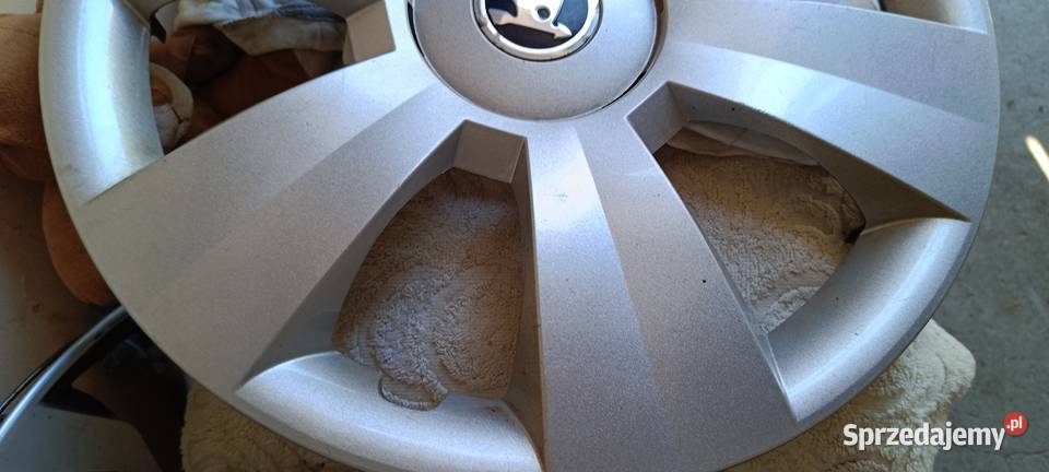 SKODA kołpak 6V0601147C warmińsko-mazurskie sprzedam