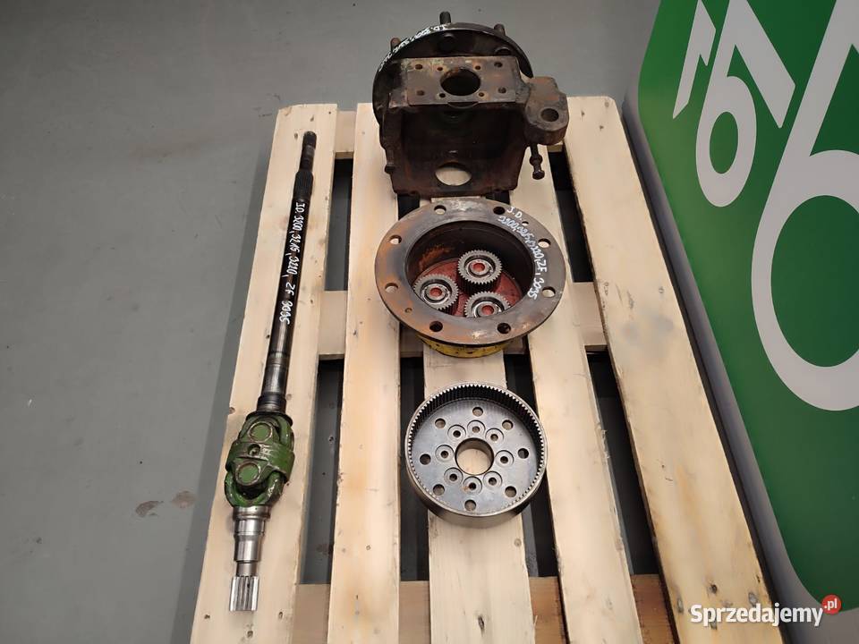 Zwolnica 110700 zwrotnica piasta półoś JOHN Wilkowo sprzedam