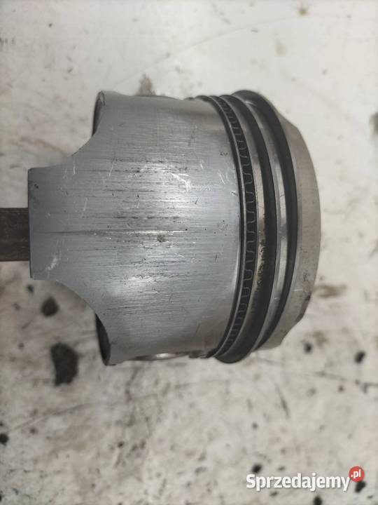 TŁOK KORBOWÓD 20 16V Kia Sportage I 19932004 Rok produkcji 2000 sprzedam