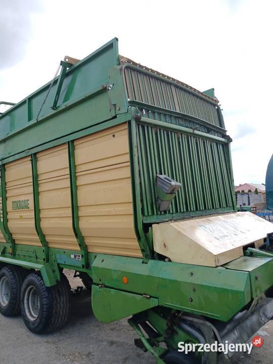 Przyczepa samozbierająca Krone Titan GD 36