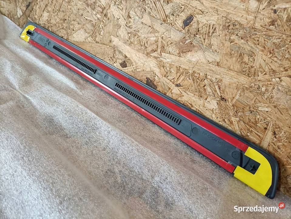 AUDI A4 B9 8W LISTWA PROGOWA OZDOBNA PRAWY PRZÓD sprzedam