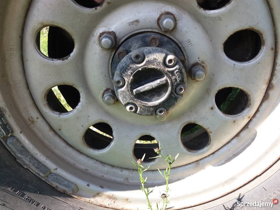 Sprzedam Suzuki Vitara 16 4x4 niebieski Wyrzyki