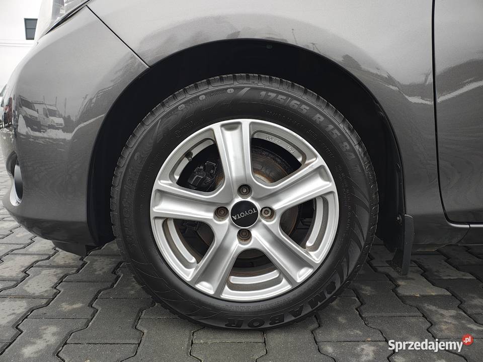 TOYOTA YARIS 13BENZYNA Kamera Cofania Zadbana poduszka powietrzna podkarpackie sprzedam