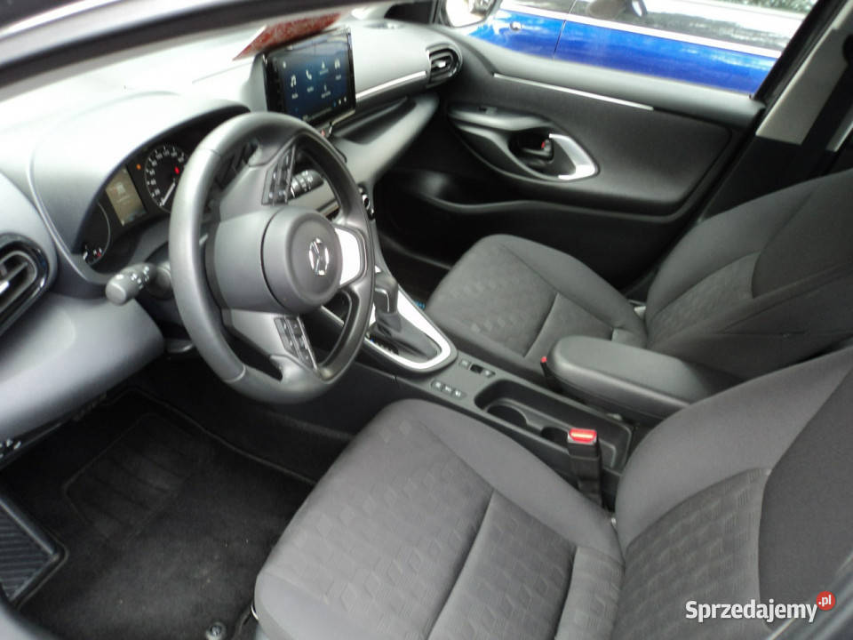 Mazda 2 Hybrid sprzedam ładną nową MAZDE 2 Z aluminiowe felgi
