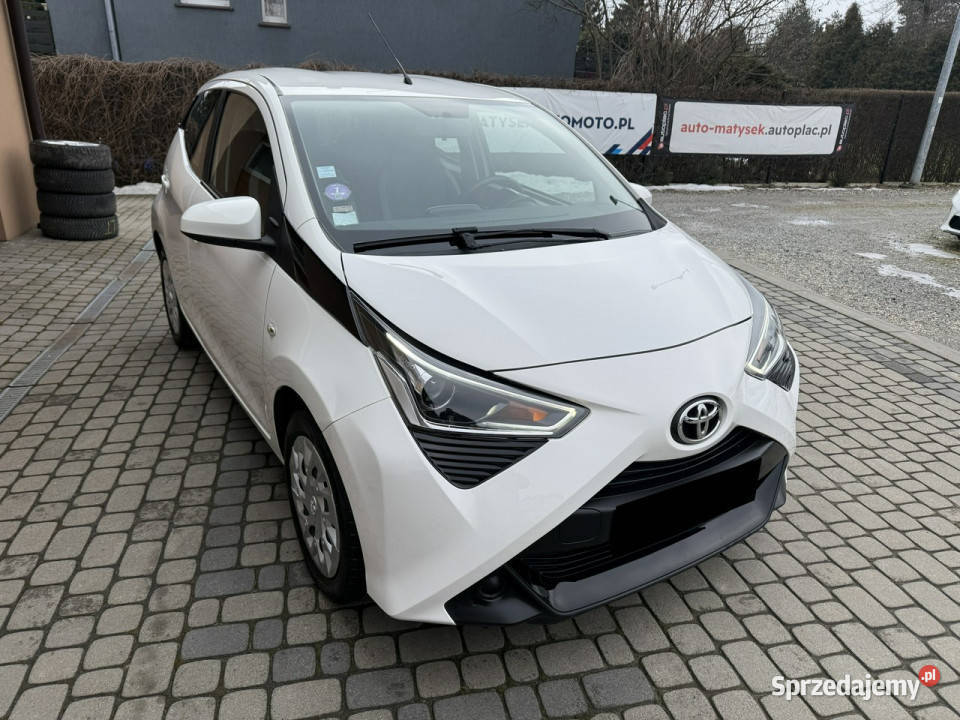 Toyota Aygo 10 72 Klima Kamera CarPlay II 2014 Orzech