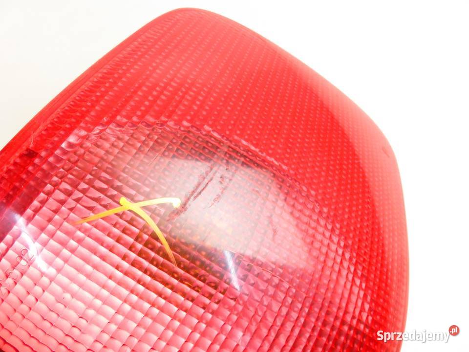 LAMPA PRAWA TYLNA AUDI 80 B4 8A0945096D