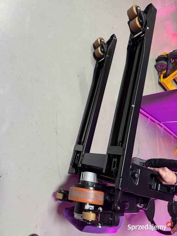 akumulatorowy wózek widłowy LiIon Nowy AntOn by elektryczny Elbląg