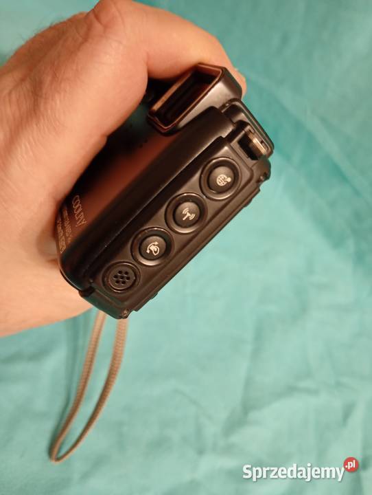 Nikon Coolpix AW130 Obowiązkowe wyposażenie na