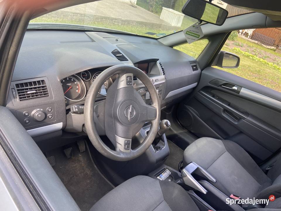 Opel Zafira 16 2005r Rok produkcji 2005 Zafira Białystok