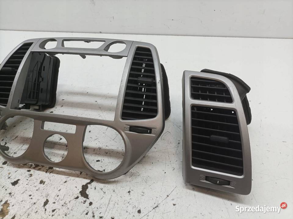 KRATKI NAWIEWU ŚRODKOWA LEWA PRAWA KOMPLET osobowe Kratki nawiewu