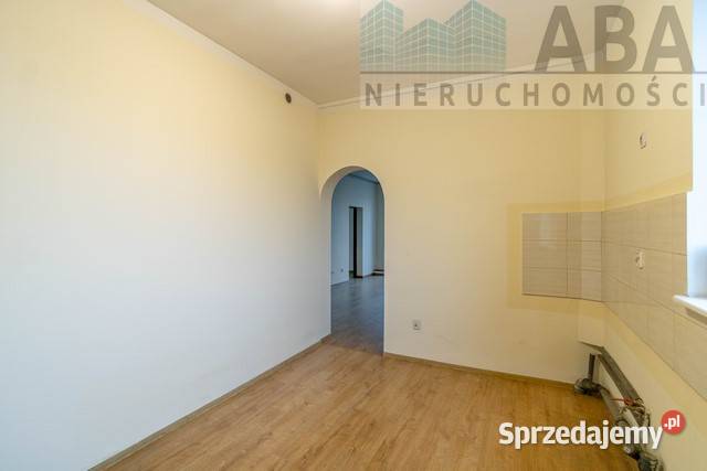 Przestronny piętrowy dom gm Przedecz 2000zł/m2