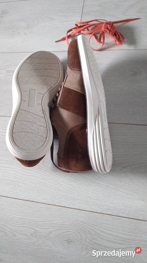 Sprzedam snakersy z firmy Travelin że skory