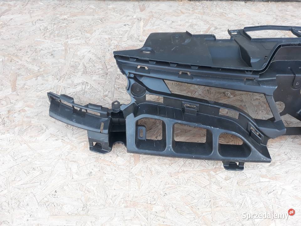 RENAULT MEGANE 3 III LIFT STELAŻ GRILLA osobowe Karoseria Międzychód