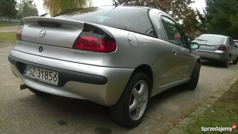 Opel tigra 2000