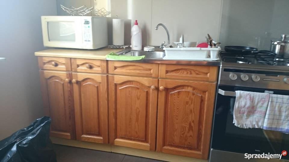 Meble Kuchenne w stanie Szafy, regały, półki