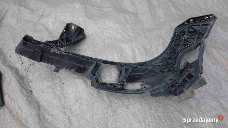ŚLIZG ZDERZAKA PRAWY PRZÓD MERCEDES W204 osobowe Ruda Śląska