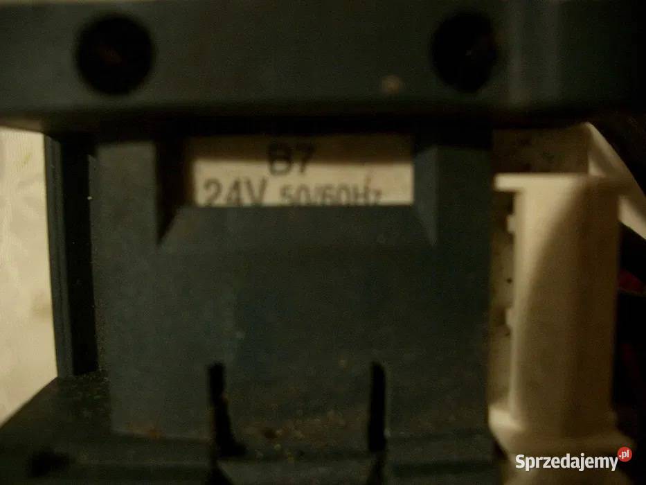 Stycznik 20A Schneider Electric Cewka 24VAC Mońki