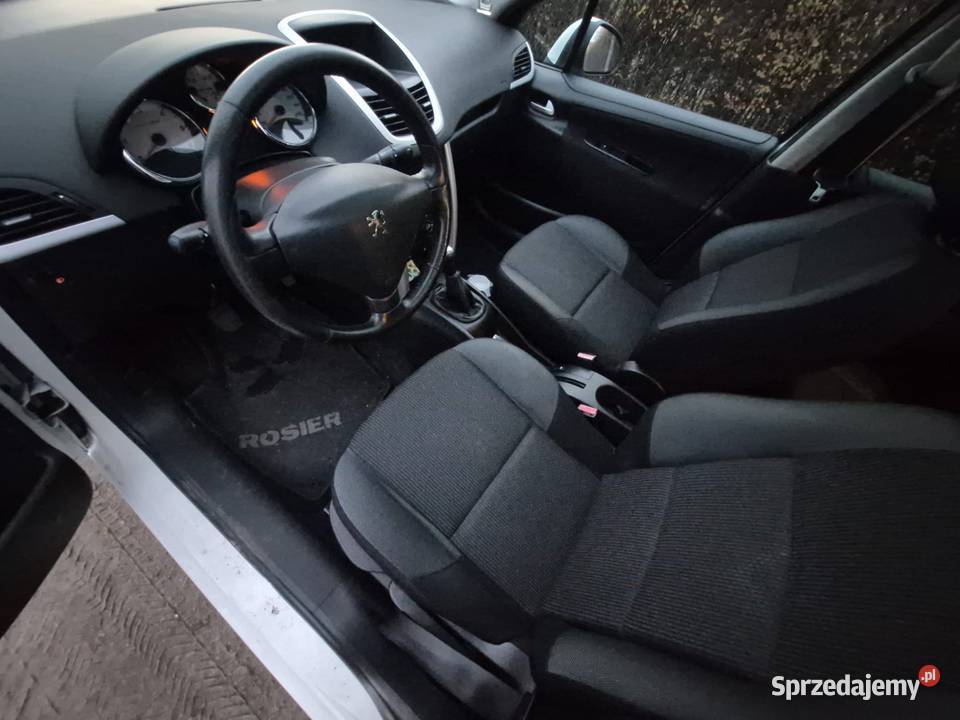 Peugeot 207 16 hdi stan szklany dach Legnica