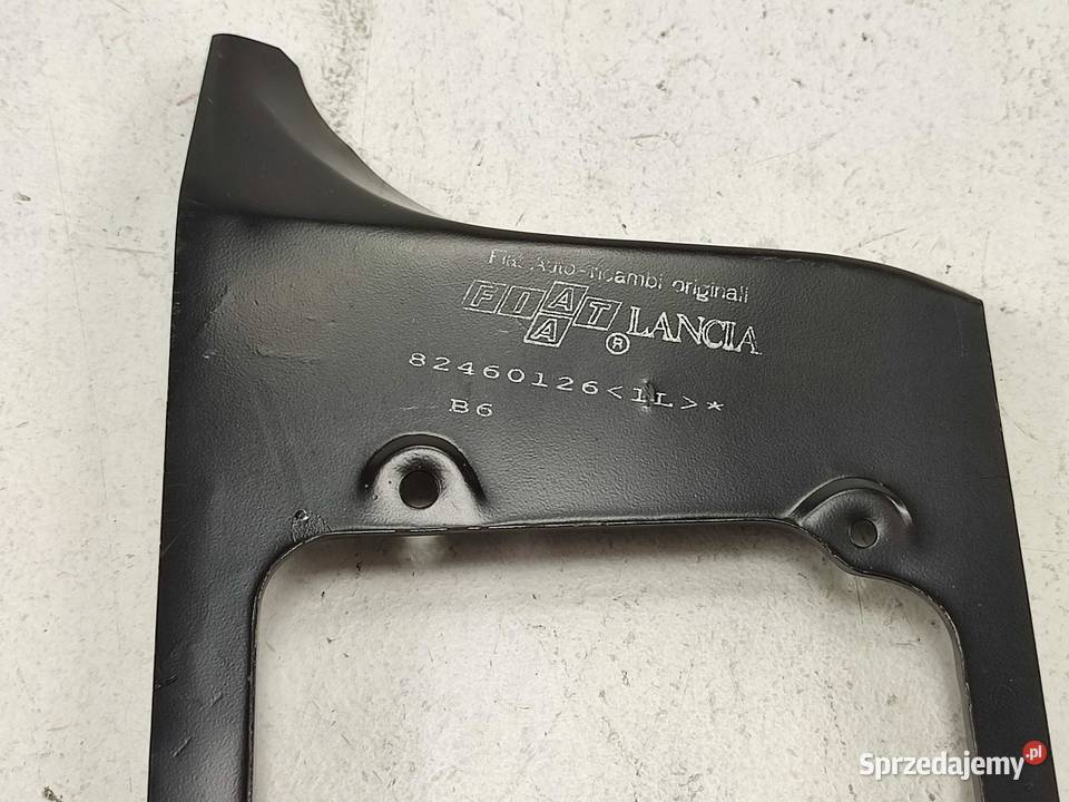 OSŁONA WZMOCNIENIE LAMPY PRAWY TYŁ FIAT CROMA osobowe