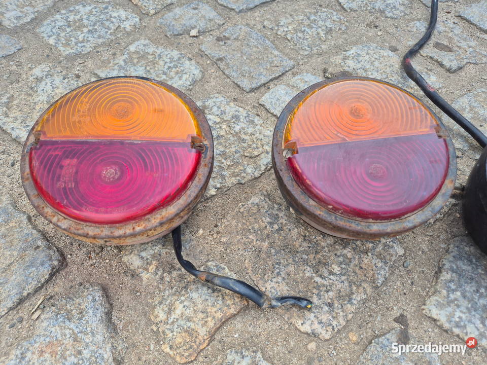 Tylne lampy Ursus C330 metalowe