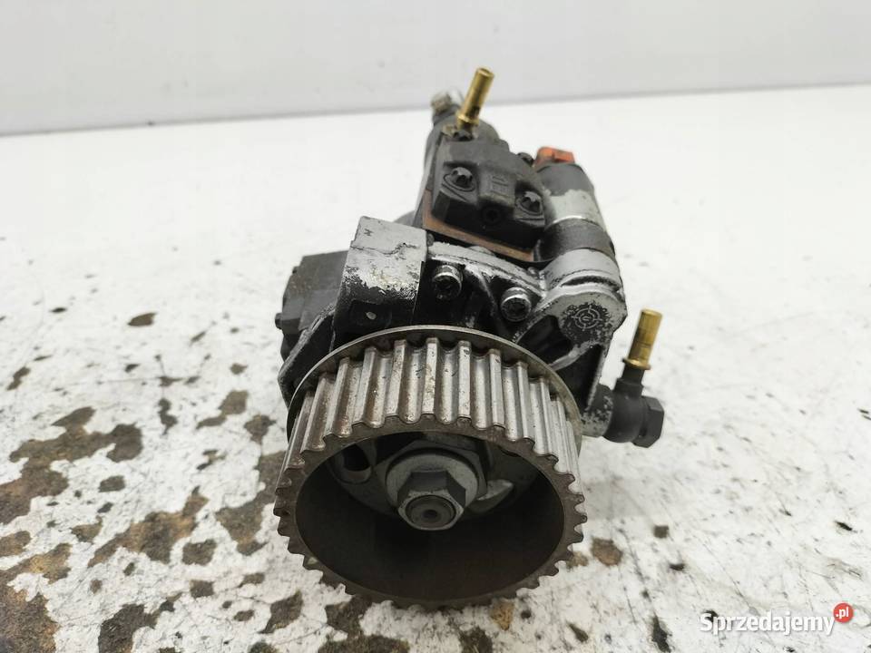 POMPA WTRYSKOWA 82286029 167008859R 15 DCI sprzedam