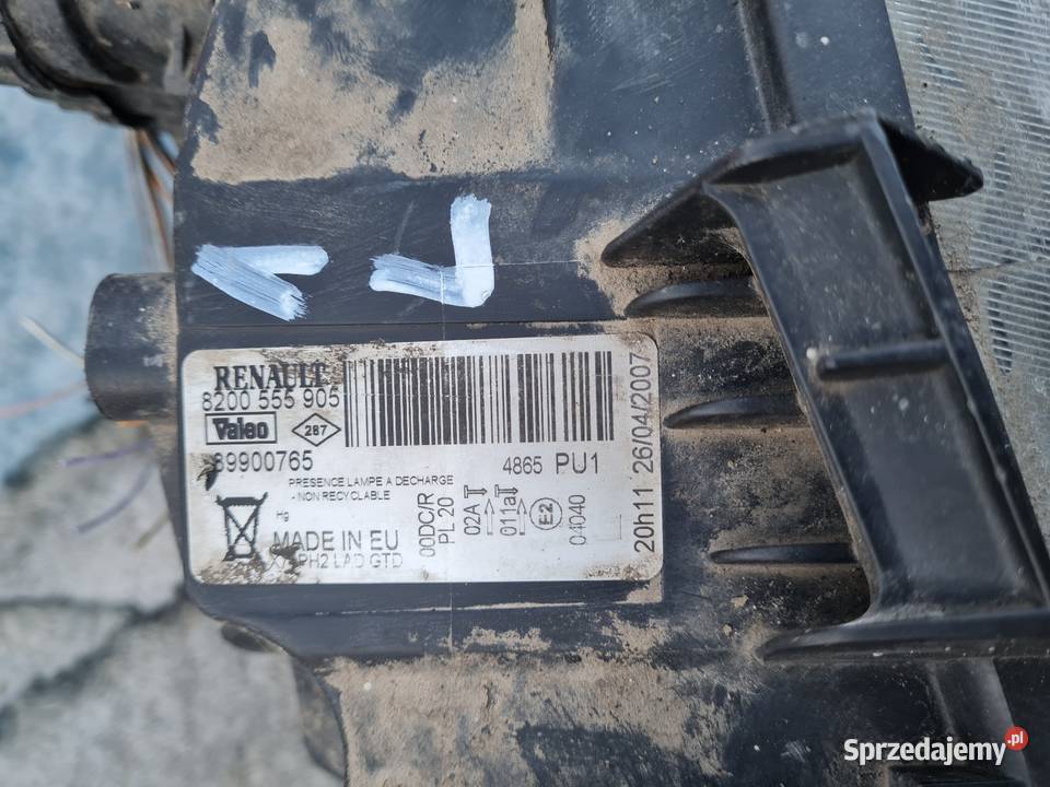 Reno Renault Laguna 2 II Lift FL Lampa Przód