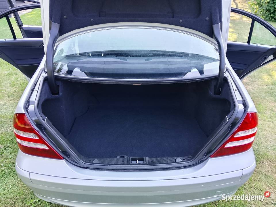 Mercedes c klasa W 203 27 CDI Zadbany Okazja Rok produkcji 2004 Miechów