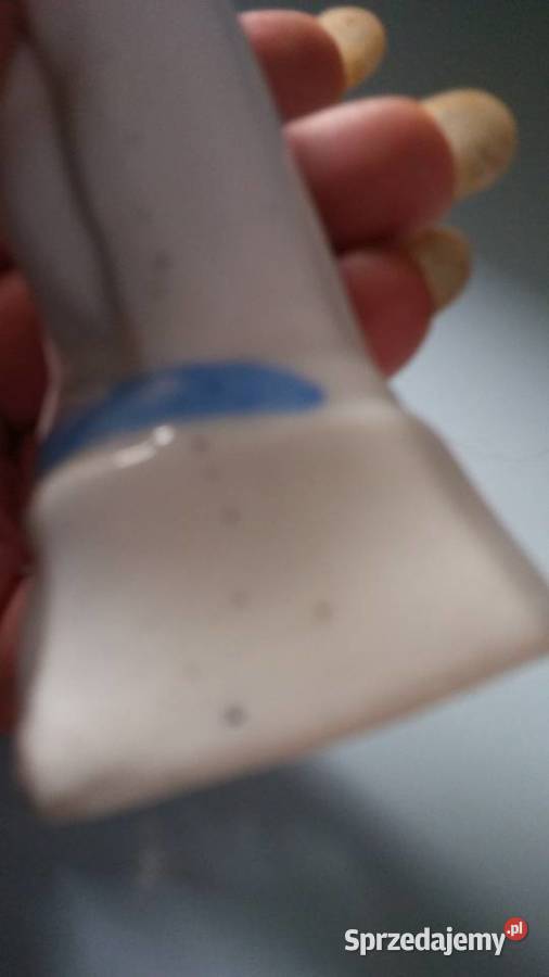 Stara mała figurka Jezusa Łódź