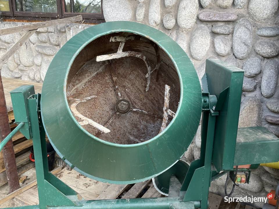 Betoniarka defro mieszalnik pasz 250 L stan