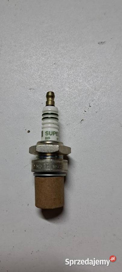 Świeca zapłonowa M18 Bosch M 5 AC 0241345512 Luzino