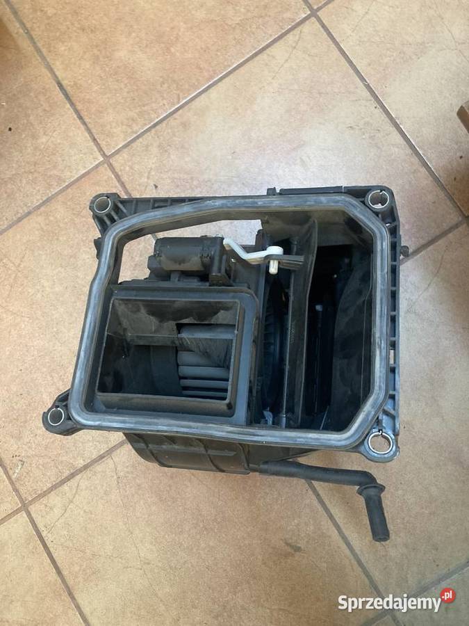 WENTYLATOR NAWIEWU DMUCHAWA AUDI A6 C6 4F0910521