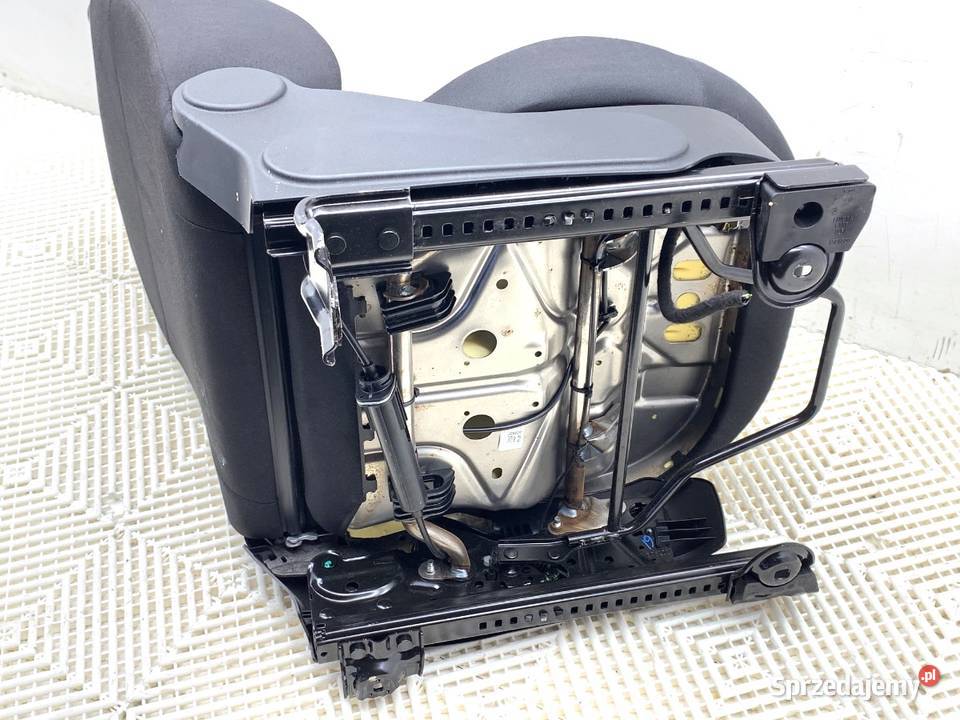 FOTEL PRAWY PRZÓD FIAT 500 Hatchback SIEDZENIE osobowe