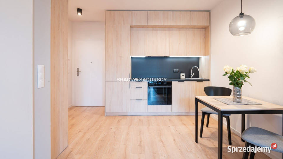 Mieszkanie 3584m2 2 pokojowe Kraków Romanowicza Piętro 1