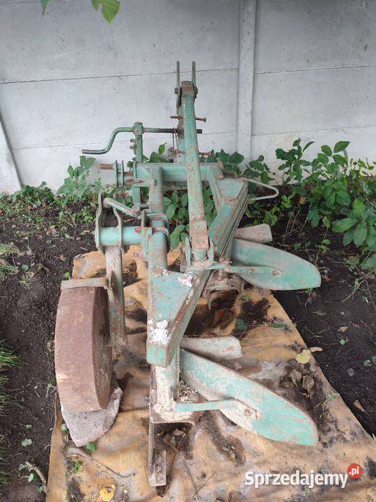 Pług 2 skibowy nieuszkodzony Pługi Szczawin