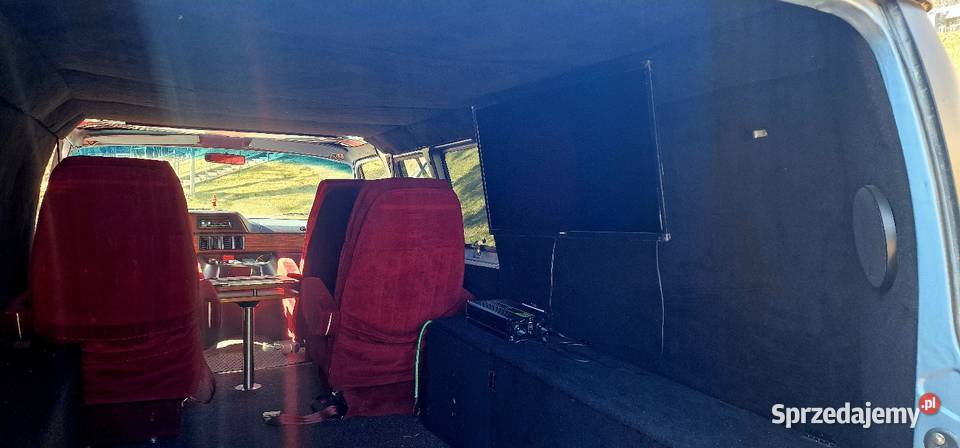 Dodge Ram B250 Van 164KM